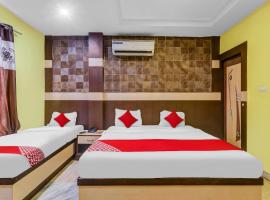 Hotel O by OYO Crystal Near Gomti Riverfront Park, khách sạn ở Chinhat