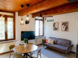 Casa La Neviera - loft con vasca idromassaggio - vicino mare e centro con parcheggio, hotel a Pesaro