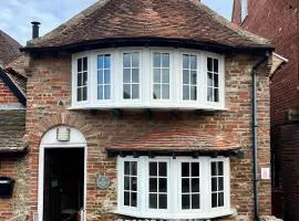 Journey's End Luxury Cottage 100m from Sea