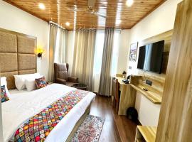 Hotel valley view, hotel di Kanatal