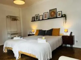 Low Cost Airport Whole Apartment