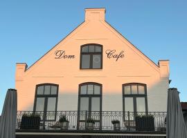 Meldorf Dom Café Ganze Ferienwohnung, hotell sihtkohas Meldorf