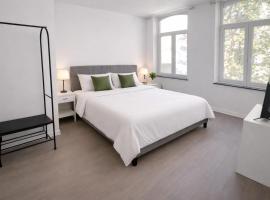 Rive Gauche F centre - gare - aéroport, hotel a Charleroi