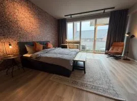 Studio-Bahnhofsplatz