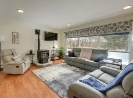 Spacious Soldotna Home: Walk to Fishing & Parks!