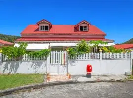 LA DILETTANTE - Maison Créole de 130m2 - Clim - Tout à Pied