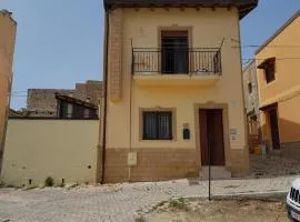 Casa dalle valli del castello