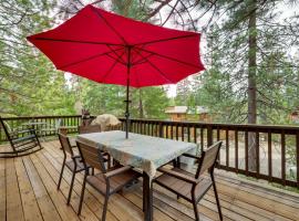 1 Mi to Shaver Lake! Family & Couples Condo, hotel a Shaver Lake