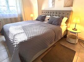 Viesnīca Ferienwohnung Paulick I Zentrales Altstadt Apartment I Garten Terrasse Grill I 2 Schlafzimmer pilsētā Baucene