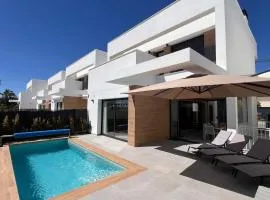 7LakesVilla with Heated Pool, Cinema & Home Office, Santa Rosalia Lake Resort