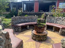 Bohemian Garden Cottages, hotel di Kaapsehoop