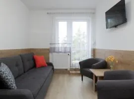 Willa Szamotulanka - Pokoje Wakacyjne Rewal - Plac Zabaw & Grill - by Noclegi Renters