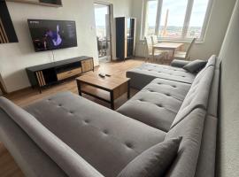 Apartment Centrum, хотел в Лученец