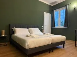 Mistral Holidays - Bilocale con giardino e parcheggio a Marina di Carrara vicino al mare