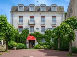 Hotel Val De Loire
