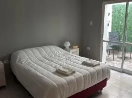 Sweet Ceibo Apart, Residential Neighborhood, 10 miles from Downtown