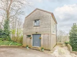 Host & Stay - Tree House