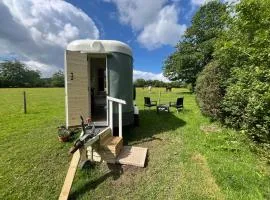 The Horse Trailer - Farm Stay