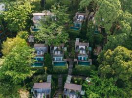 Dinso Resort & Villas Phuket, Vignette Collection by IHG, hotell Patong Beachis