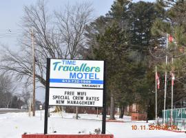 Time Travellers Motel: Petawawa şehrinde bir otel