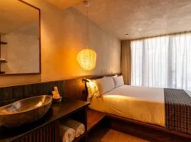 chic&basic Tokyo Hoose