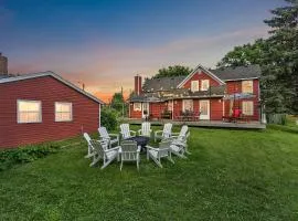 Spacious Family Getaway on Apple Orchard in Hugo!