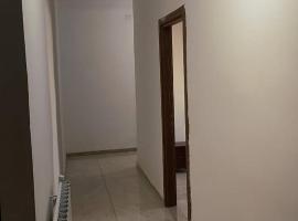 Appartement F3 équipé, Hotel in Oran