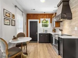 The Johnson - Spacious backyard and fire pit