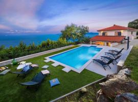 Villa Alba Moscenicka Draga، فندق في موتشينيسي