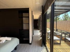 Fiora Lodge I 4 personas I Cama king I Wifi I Parrilla: Puertecillo'da bir otel