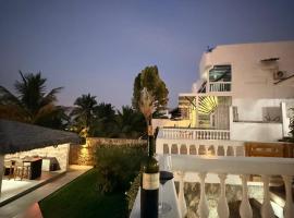 Hermosa casa al pie del mar en Playa Punta Blanca, Hotel in Punta Blanca