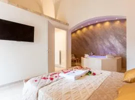 Dimora Libertà Luxury con Vista Piazza E Vasca Idromassaggio In Camera A 15 Minuti dal Mare