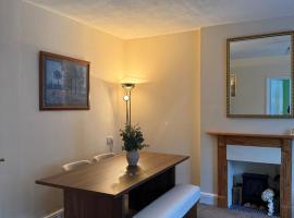 Charming Apartment in Peaceful Basingstoke Setting, hotel u gradu 'Basingstoke'