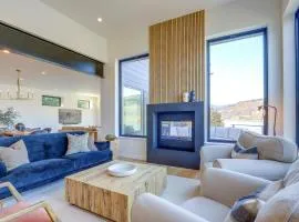 Private Hot Tub! Luxe Hood River Retreat Near Dtwn