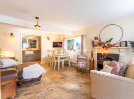 Country Cottage Annex (The Cwtch), hotel a Gilwern
