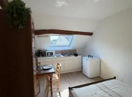 Studio 16 proche du PAL