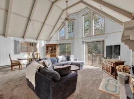 Poconos Retreat w/ Pool and Lake Access