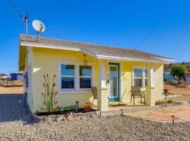 Route 66 Roadtripper Retreat with Private Backyard