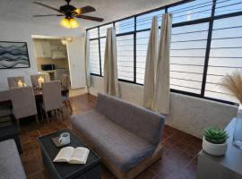 Depto Zona San Marcos ideal para grupos Medianos o parejas planta alta con Cochera, ξενοδοχείο στο Αγουασκαλιέντες