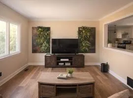 Stylish 3BR Home Near Hub Trail & Amenities