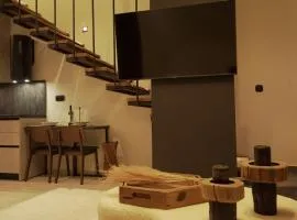 ŌMNIMI Signature Living