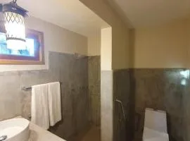 SS 4A Cabaña rustica frente al malecon de La Paz