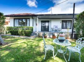 5BR - The Boulevarde Miranda - Parking, hotel din Miranda