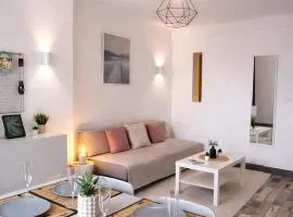 Le Royal Colbert - Hyper Centre - Cozy & Elegant