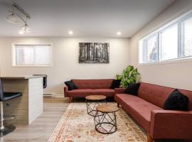 Urban escape ,style, comfort and freedom!, hotel a Longueuil