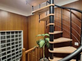 Le GIGI, hotel ad Antony