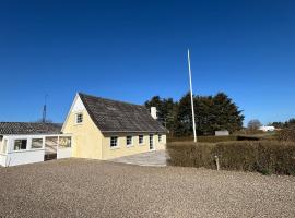 Cozy, newly renovated country house near Rømø, hotel em Skaerbaek