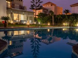 Villa Marinazur- Luxe-Piscine Privée & Rooftop design, Hotel in Saidia