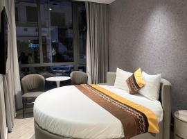 Anh Trang Luxury Hotel - Trung Son, khách sạn ở TP. Hồ Chí Minh