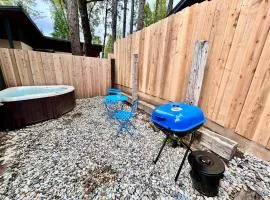 Boat Dock - Hot Tub-Lake Front - Dog Friendly - Sleeps 7